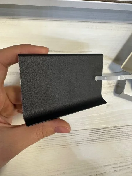 Алюминиевый плинтус Bonkeel ПЛ80 515л Черный (78,5х11,2х2500мм) в Новосибирске