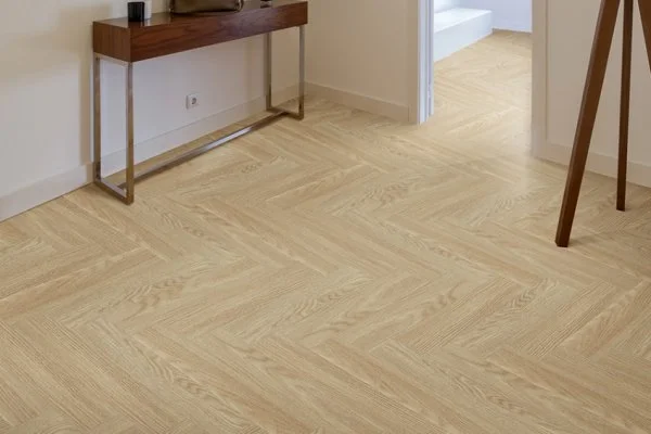Виниловый пол Floor Factor Herringbone Beige Smoke Oak в Новосибирске
