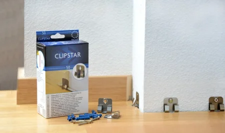 Клипсы для плинтуса Tarkett (50 шт.) в Новосибирске