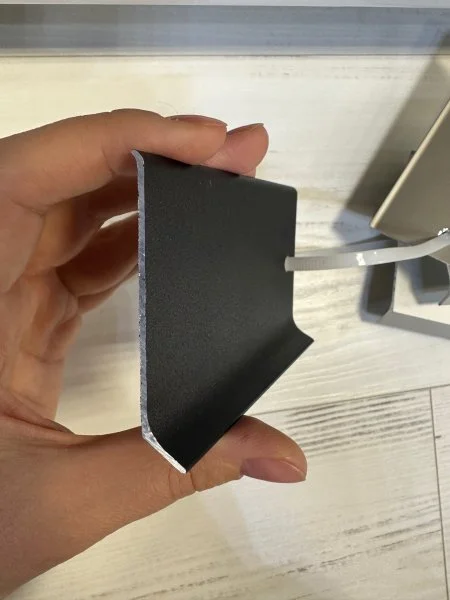 Алюминиевый плинтус Bonkeel ПЛ80 515л Черный (78,5х11,2х2500мм) в Новосибирске